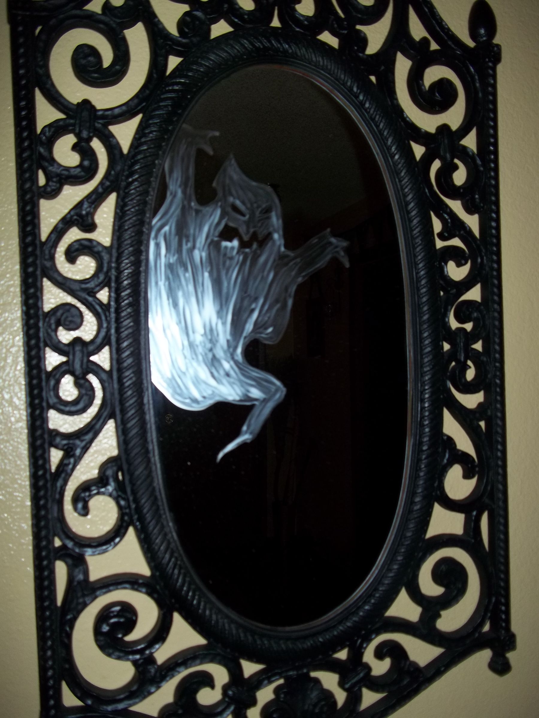 5 Minute Ghost in a Mirror