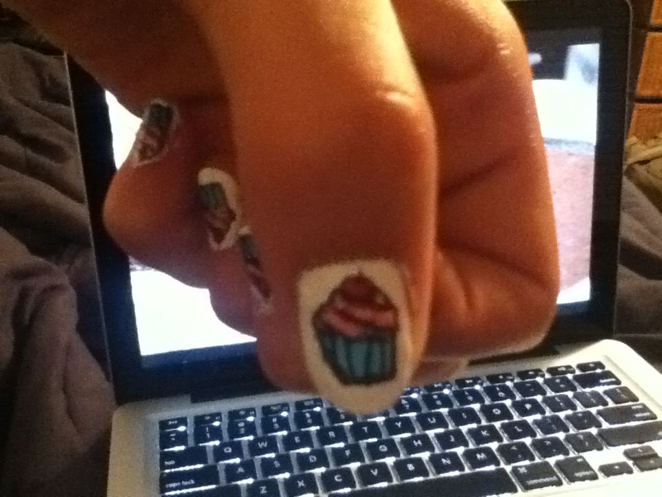 Cupcake Nail Art