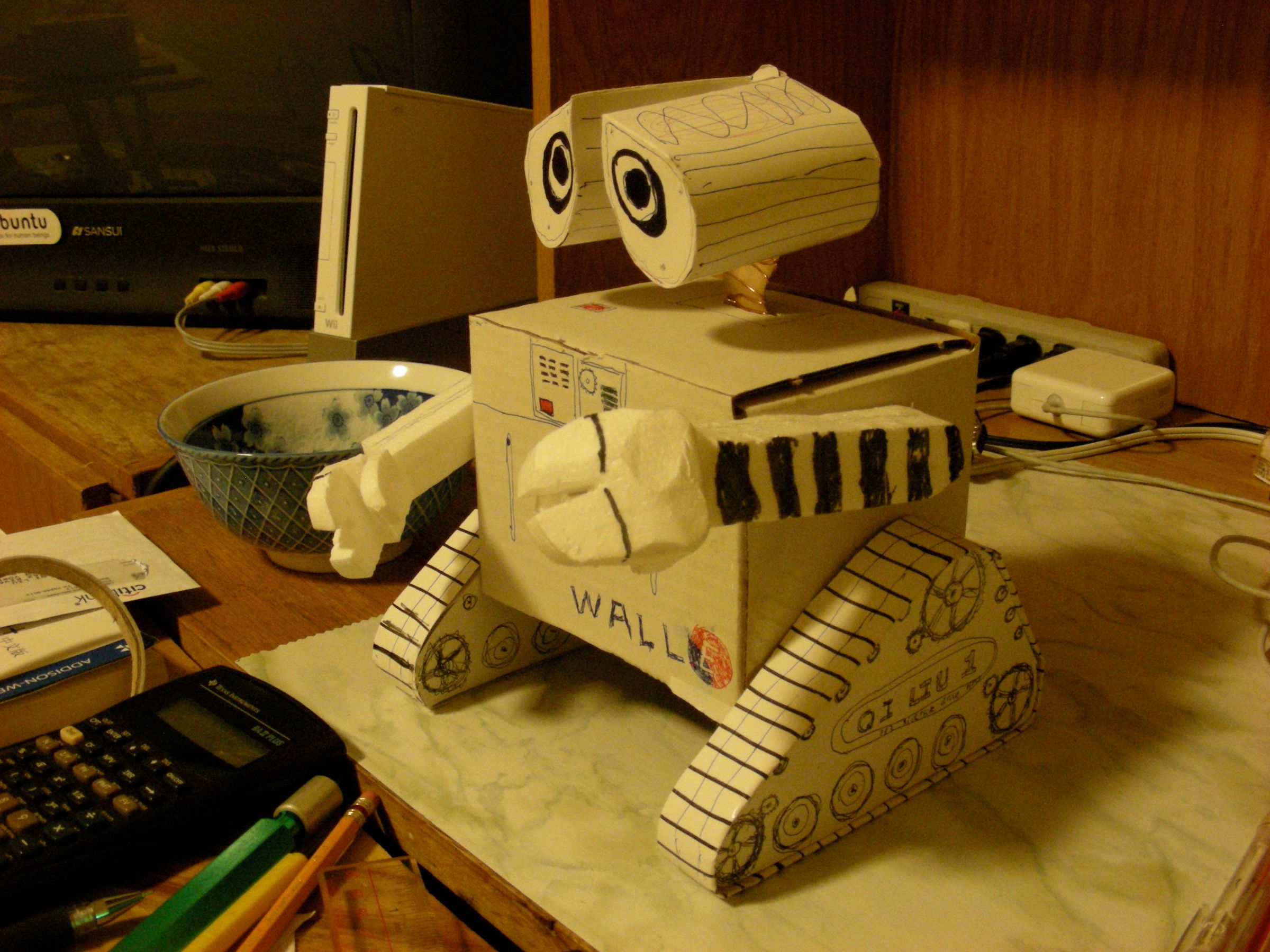 Cardboard WallE 3 Steps Instructables