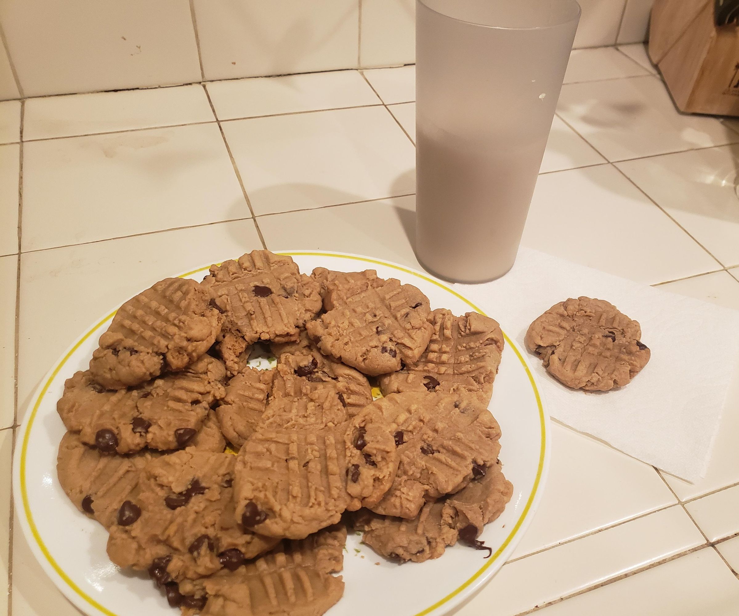 Chocolate Chip Peanut Butter Cookies