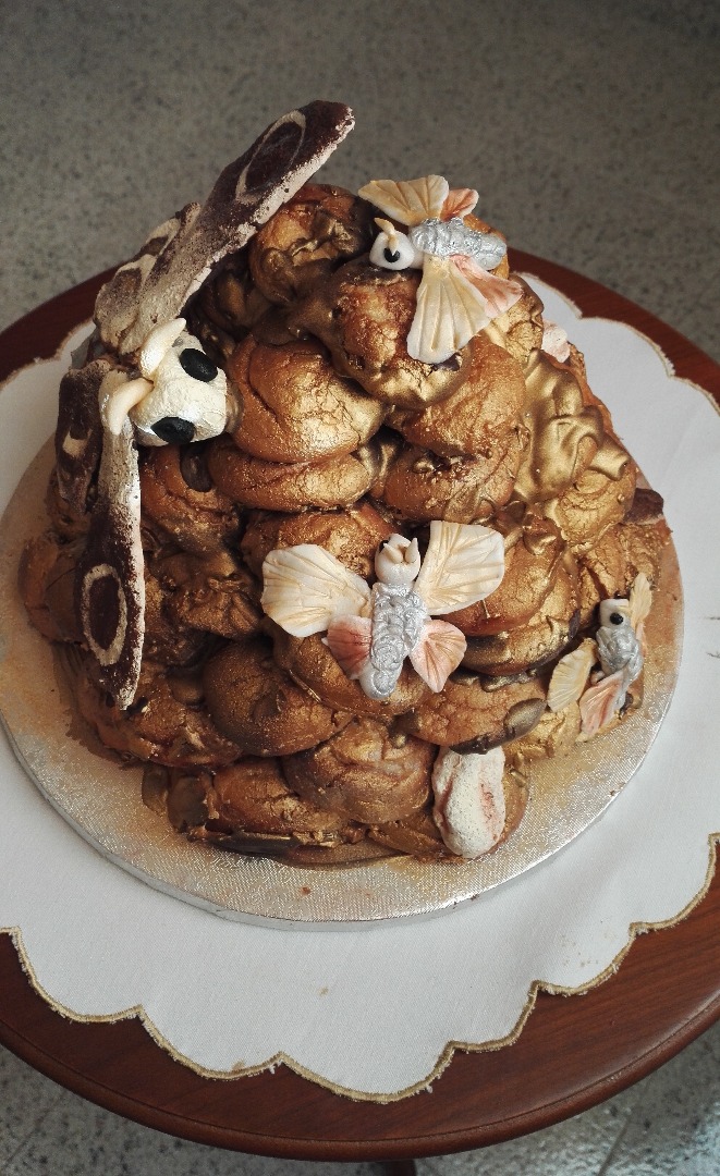 Details more than 124 moth cake best kidsdream.edu.vn