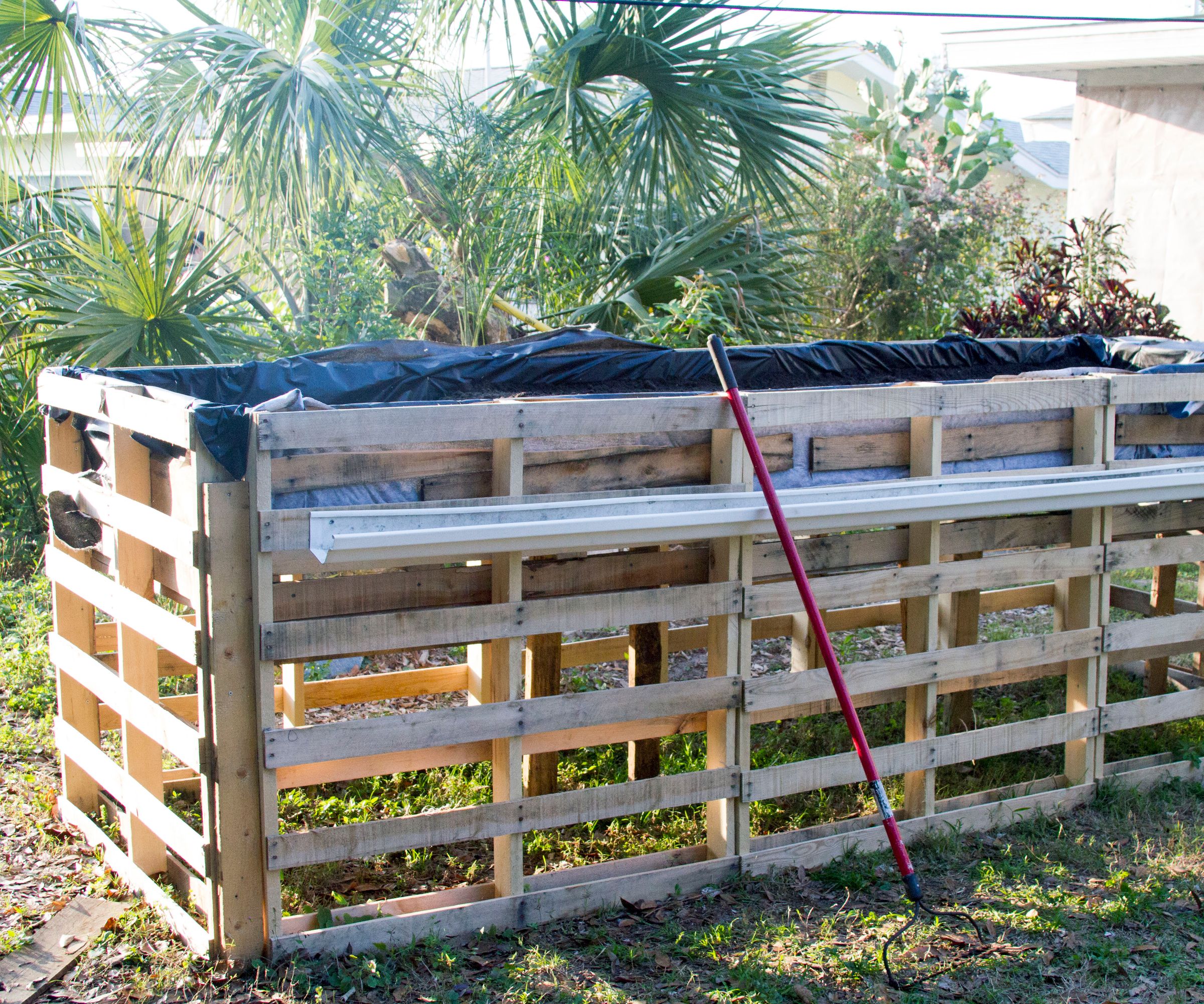 Raised Pallet Garden