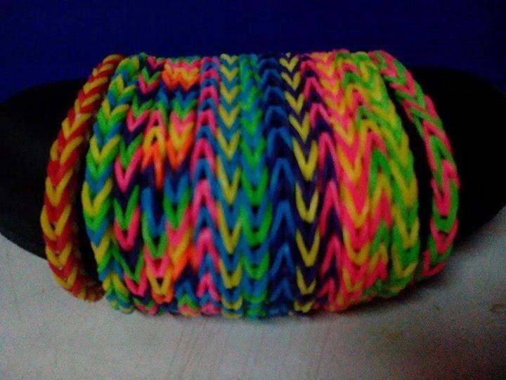 Fishtail Loom Band 4 Steps Instructables