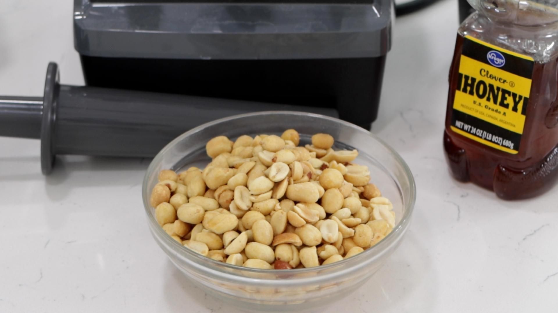 Creamy Peanut Butter Made in a Blender 5 Steps (with Pictures