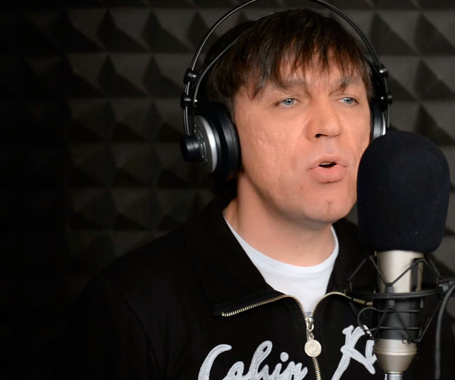 Advice on Microphone Technique and Placement for the Vocalist