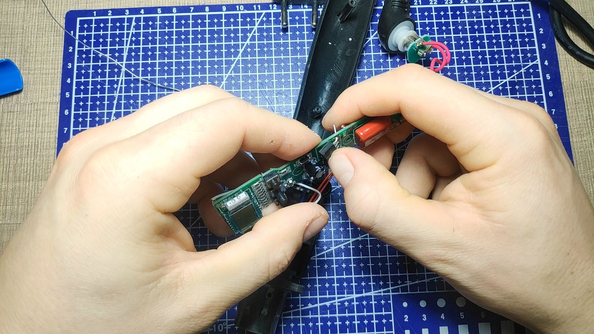 Curling Iron Repair Thyristor Diagnosis and Replacement 5 Steps