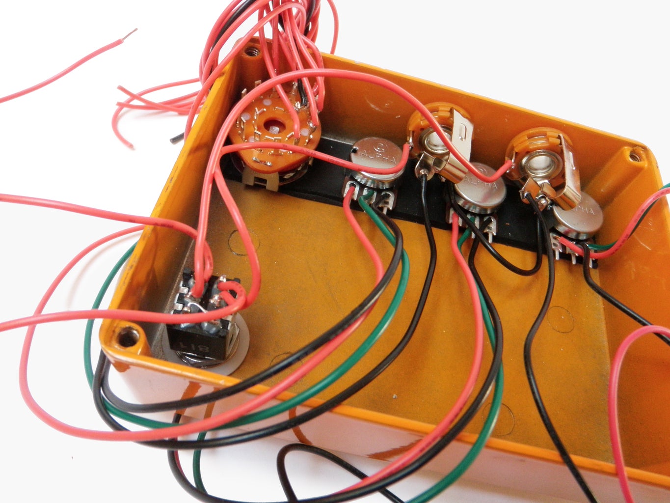 Arduino Guitar Pedal : 23 Steps (with Pictures) - Instructables