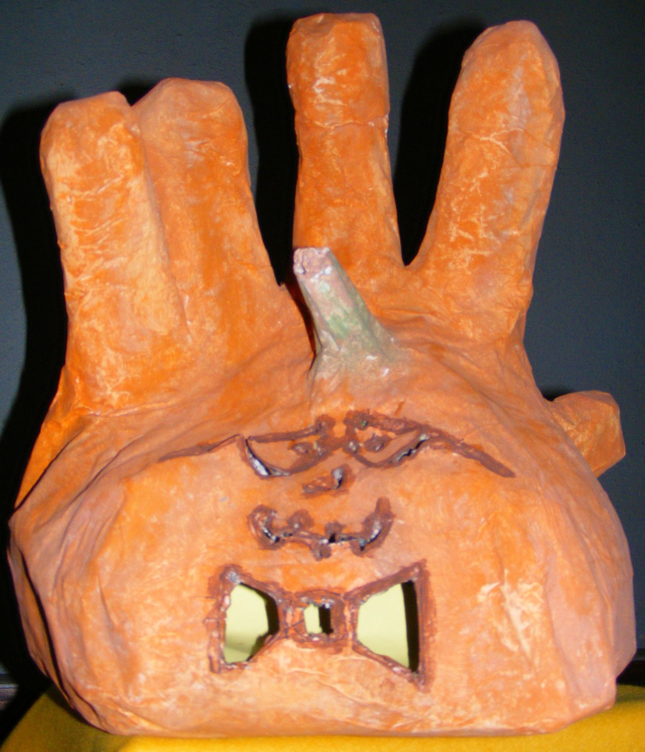 It's the Great Instructables Pumpkin Hand, Sunbanks