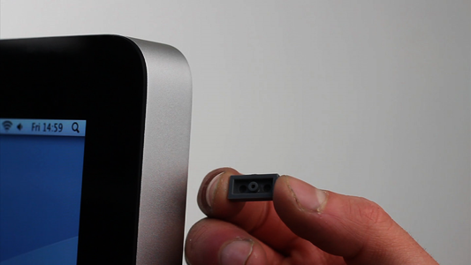 1: Make a USB Cable Mount on Your Monitor