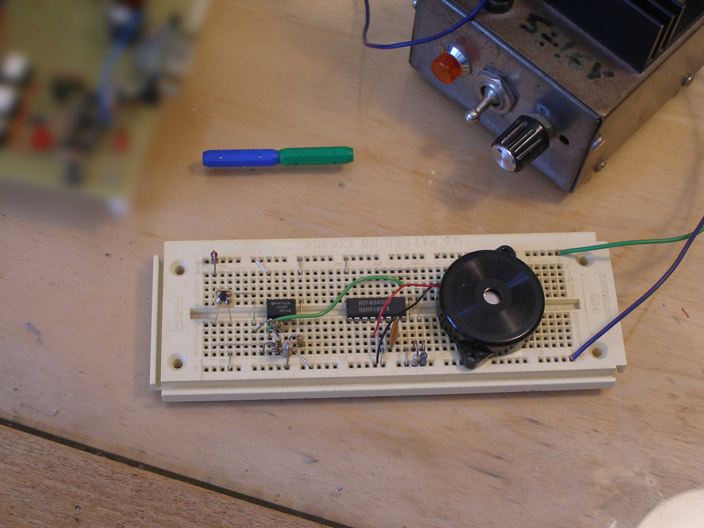 A Magnetic Field Strenght Audible Indicator