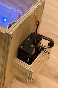 Installing the Battery Pack