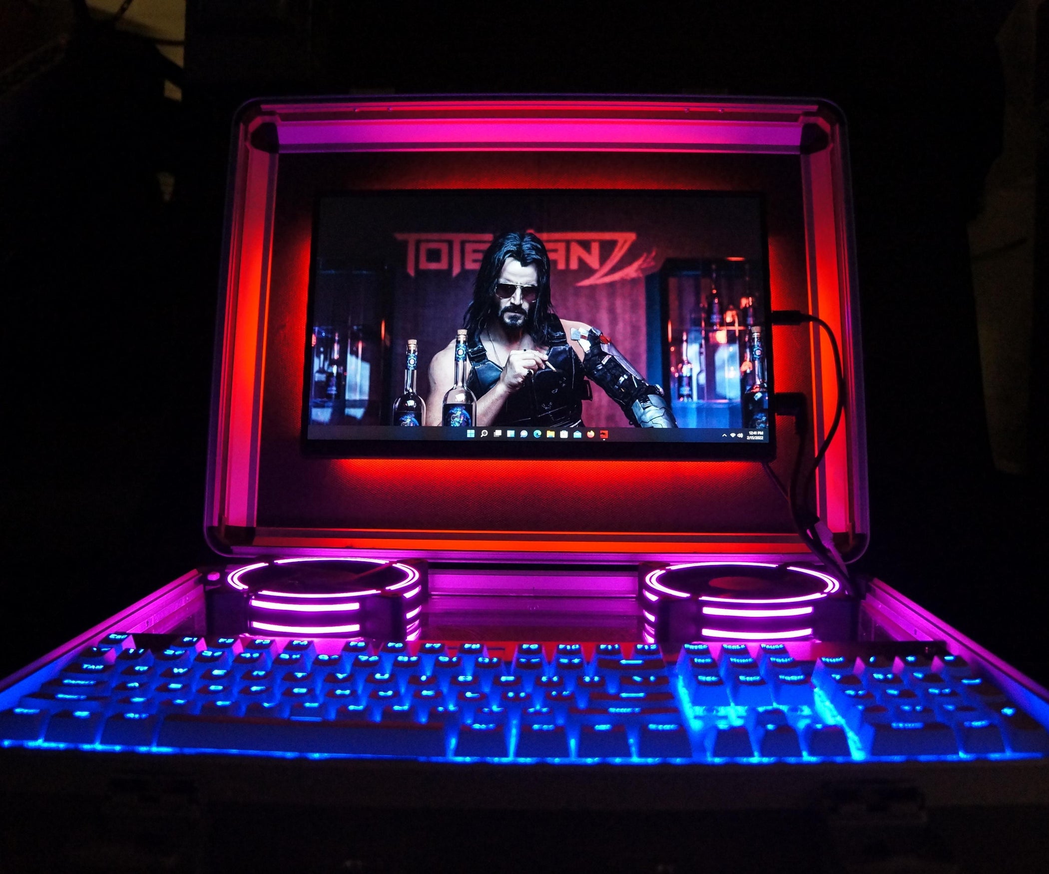 Cyberpunk Themed Briefcase Computer : 8 Steps (with Pictures ...
