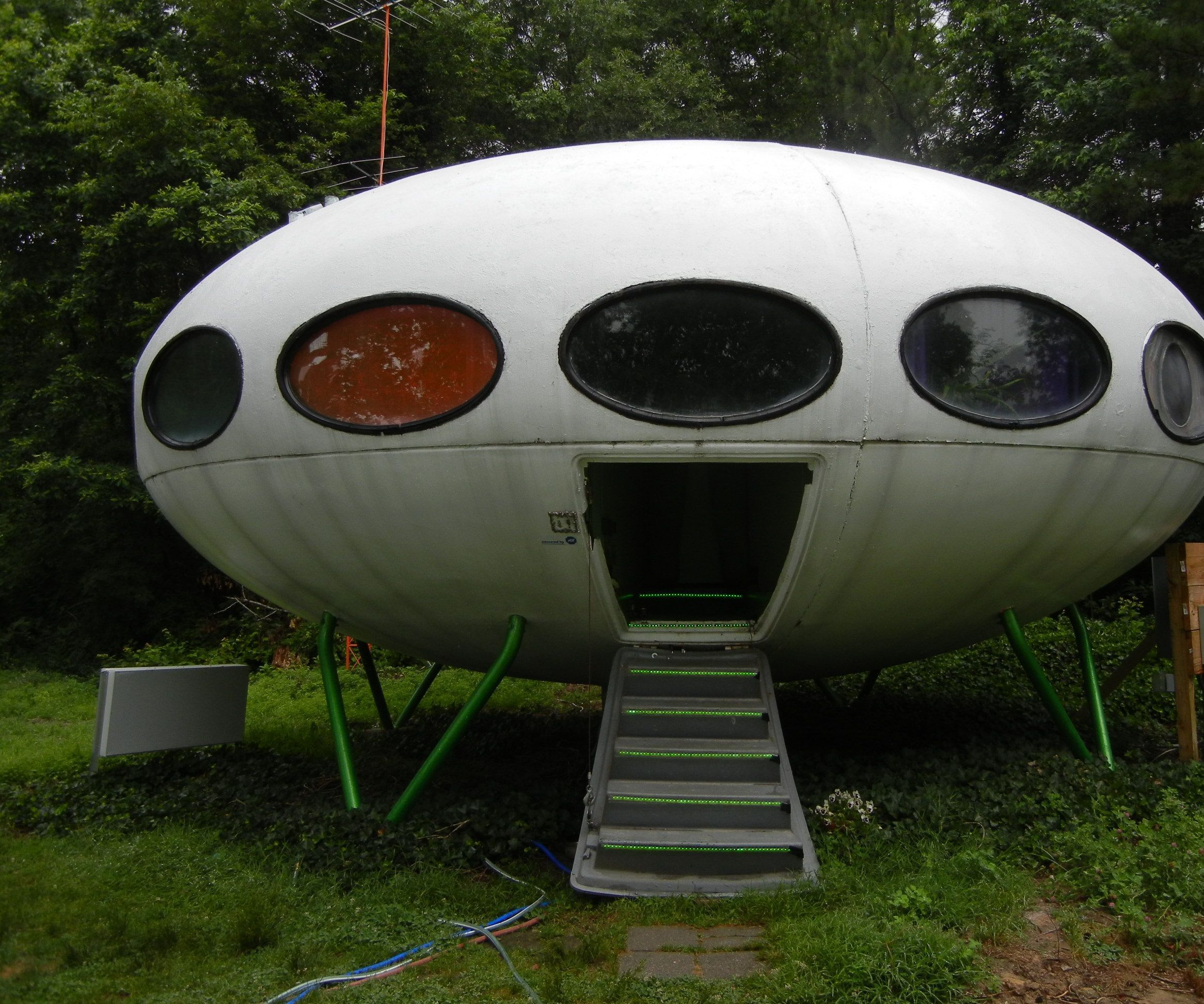 Enter the Tiny Home Conrest