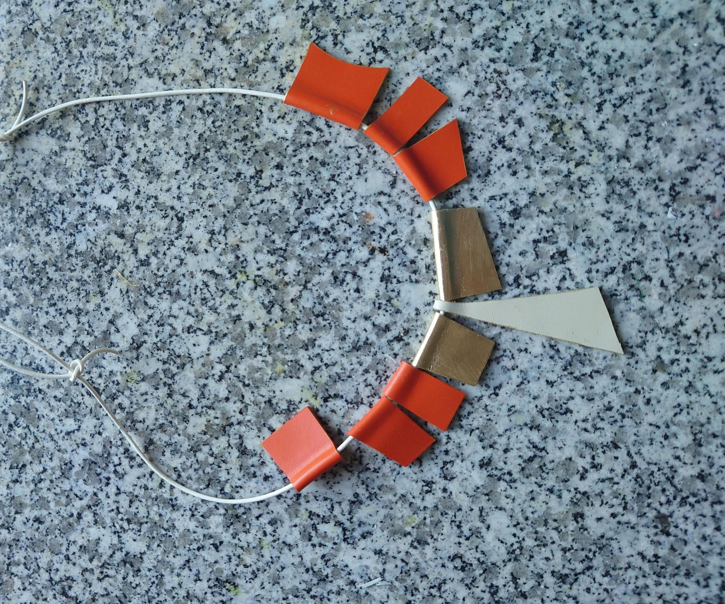 Quick Leather Necklace Out of Small Scraps 