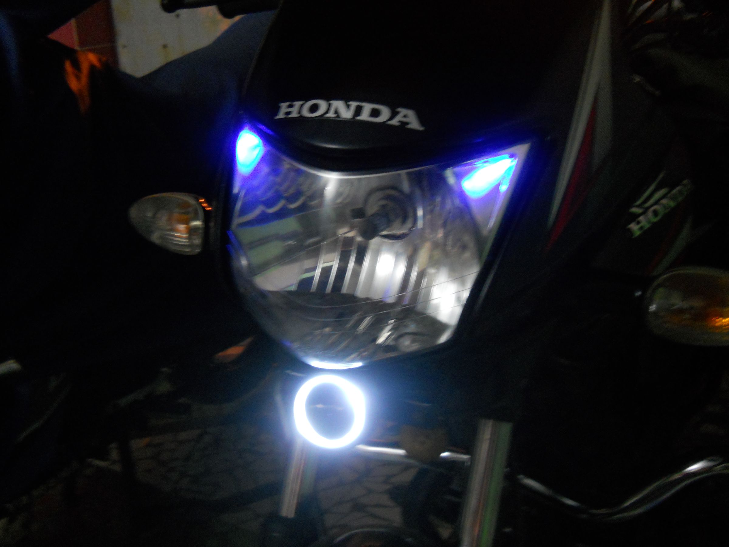 Angel Eye Using Torch Light