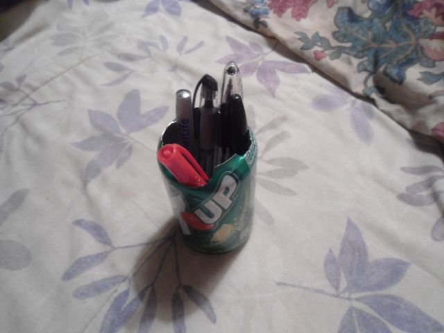 How to Make a Soda Can Pencil Holder