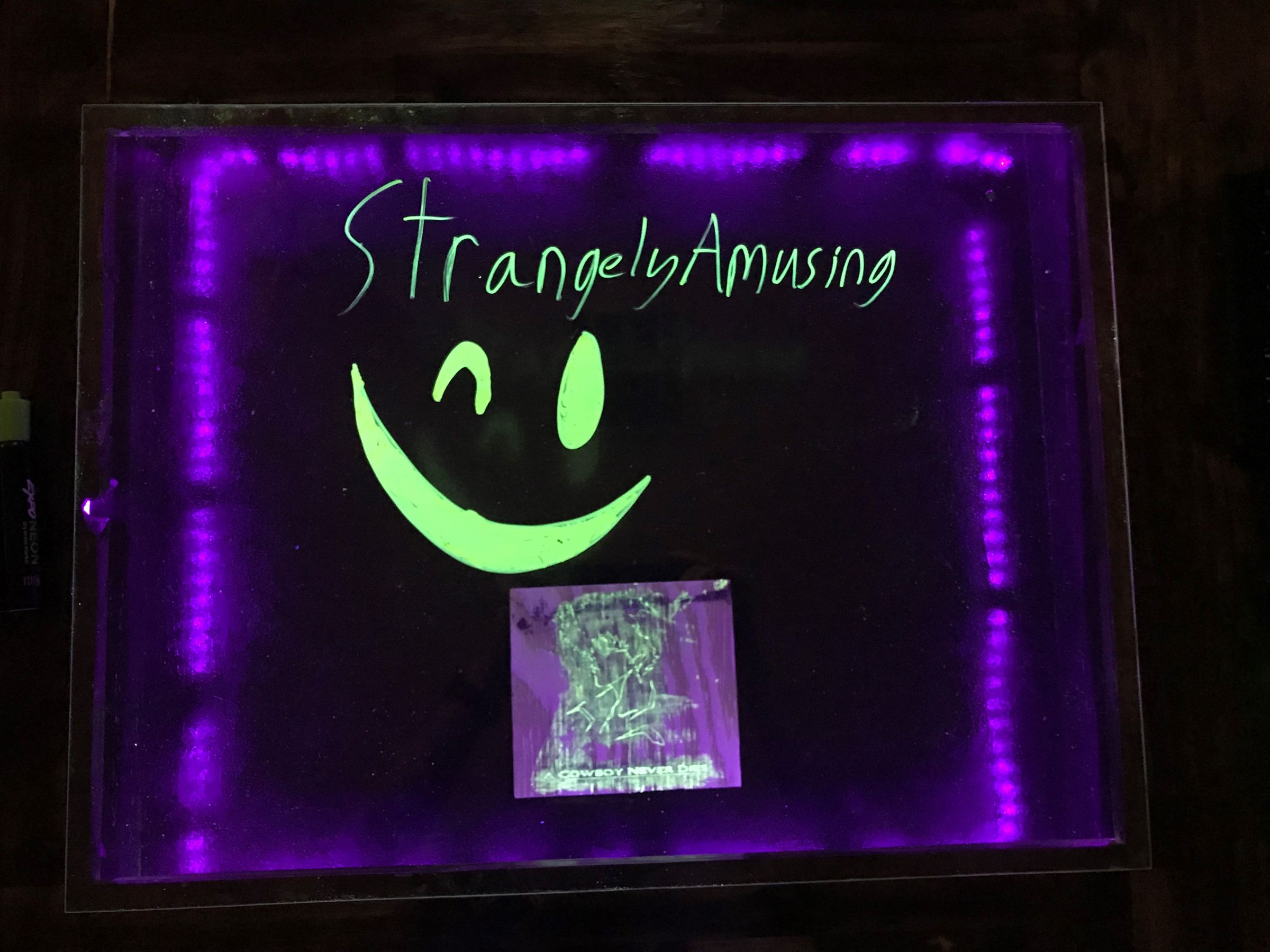 Lightboard Coffee Table and Art Display 12 Steps (with Pictures