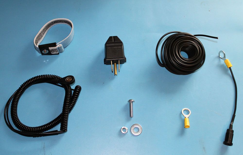 Grounding an ESD Mat and Wrist Band at Home.