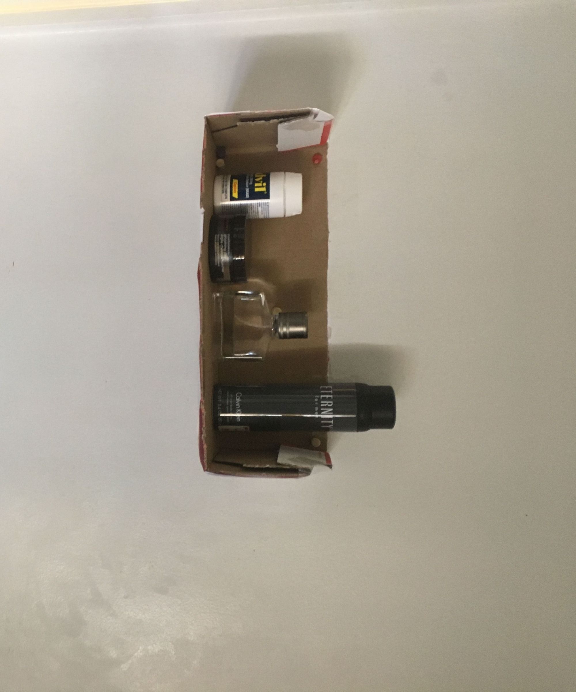 Simple Shoebox Shelf