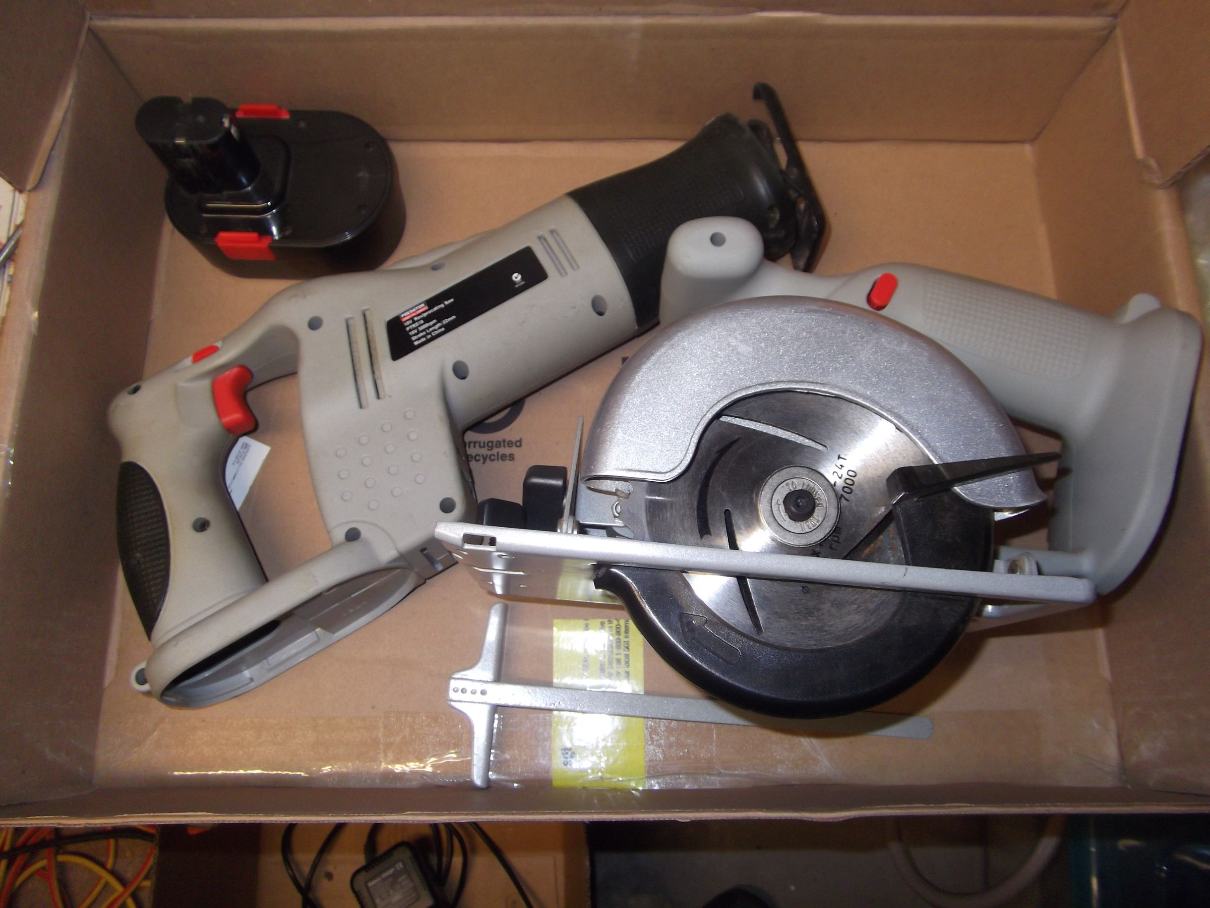How to Make a 3d Printed Cordless Drill Battery Adapter : 5 Steps (with ...