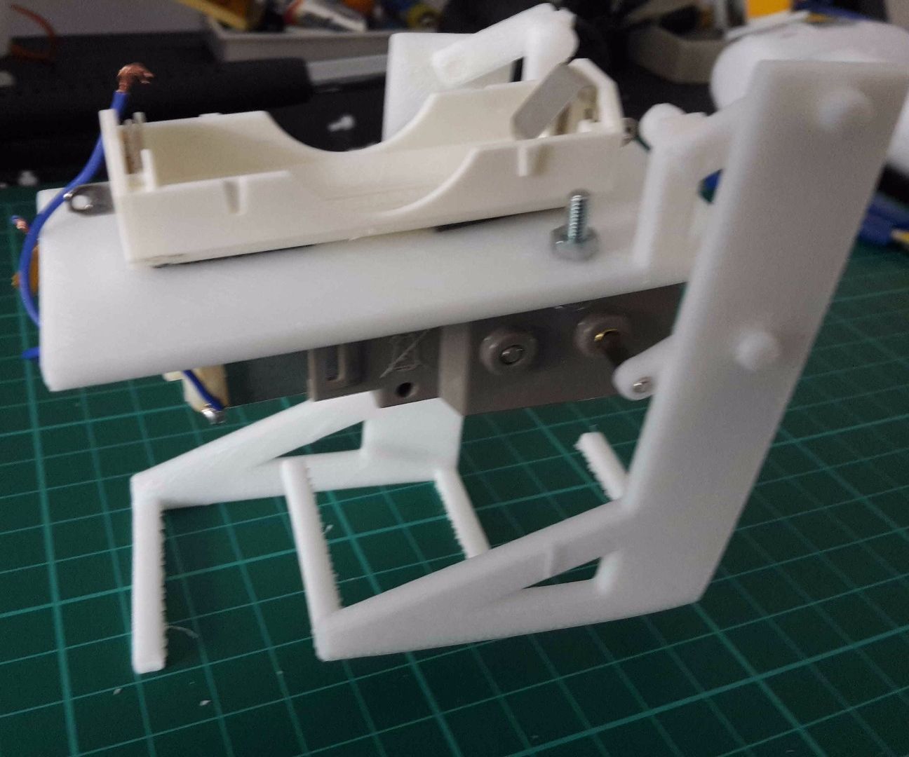 Make a 3D Printable Walking Robot!!