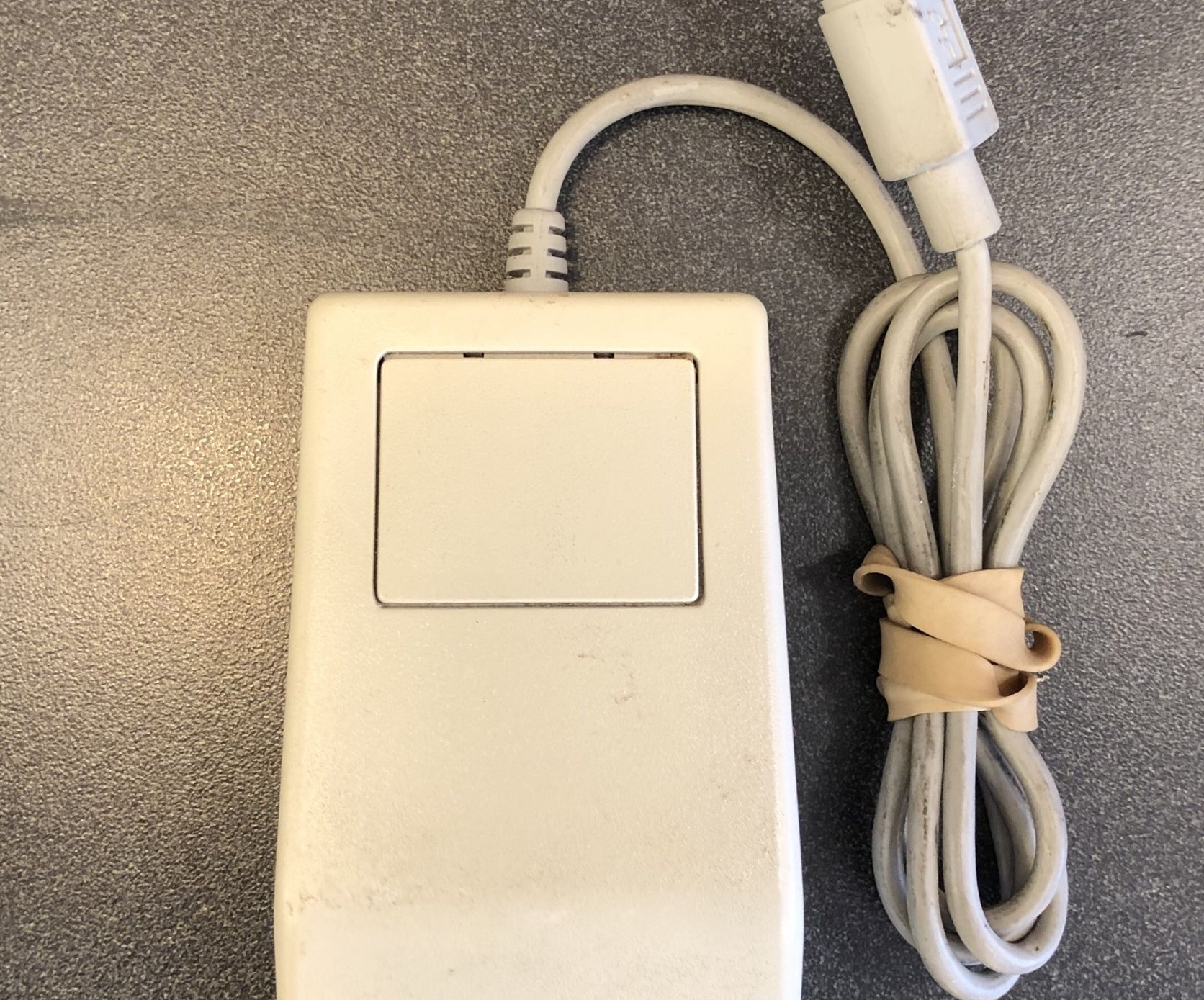  Vintage Mac Mouse to Wireless IPhone Charger