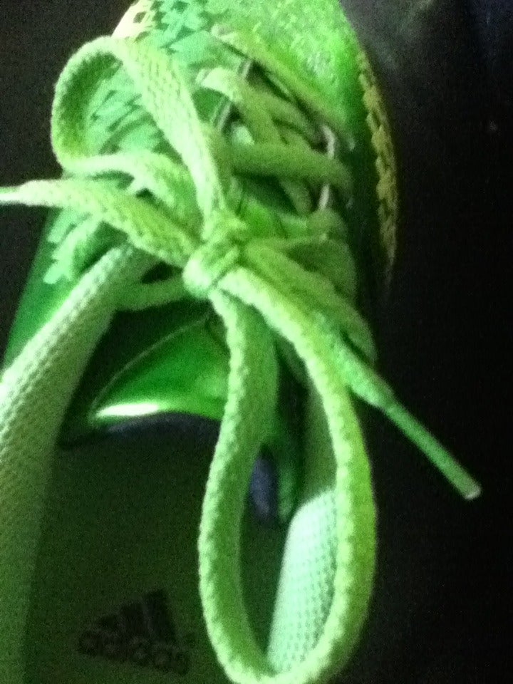 How to Tie Your Shoe : 6 Steps - Instructables