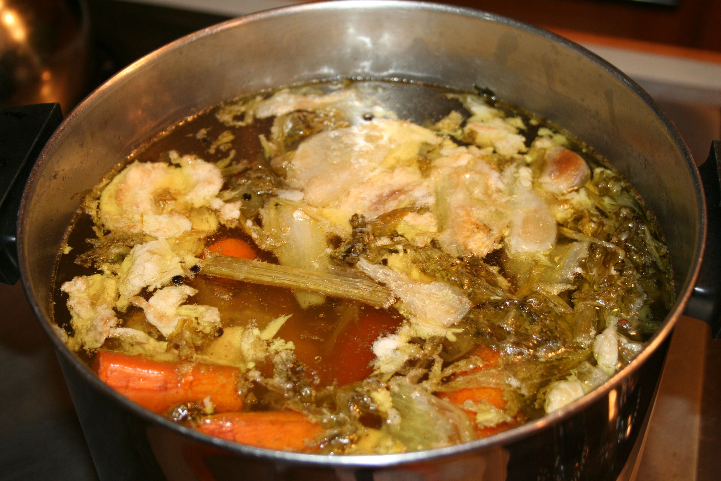 Making Homemade Chicken How to Make Homemade Chicken Stock : 4 Steps - Instructables