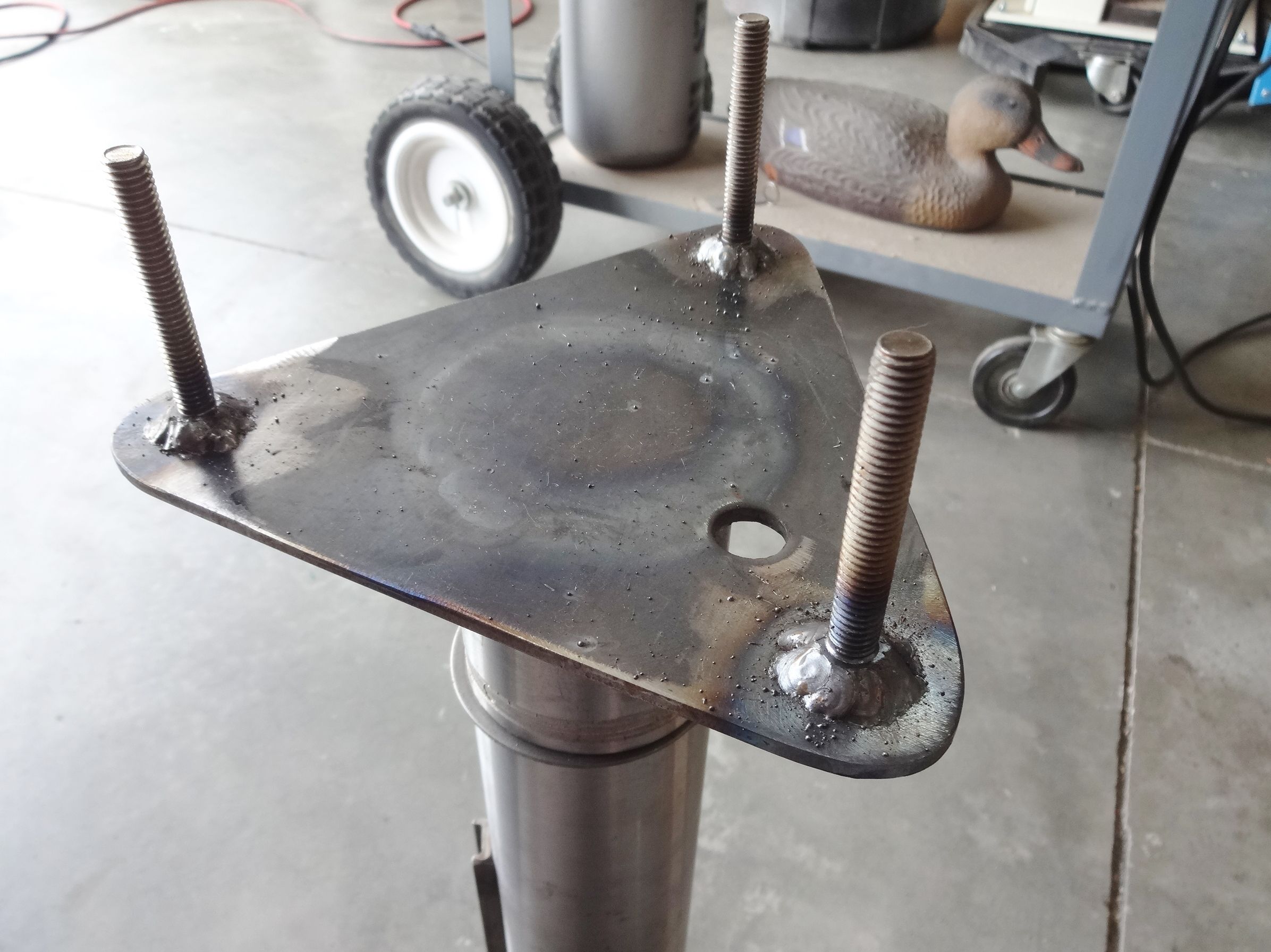 HeightAdjustable Portable Vise Stand 22 Steps (with Pictures