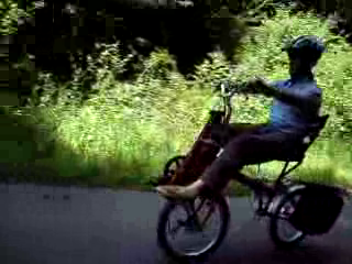 Simultaneously Pedalling