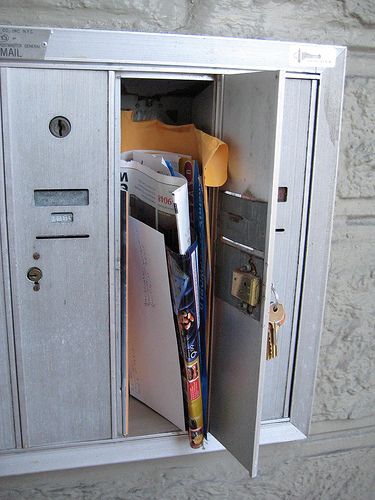 How to Make Sure Your Neighbors Get Their Mail If It Ends Up in Your Box
