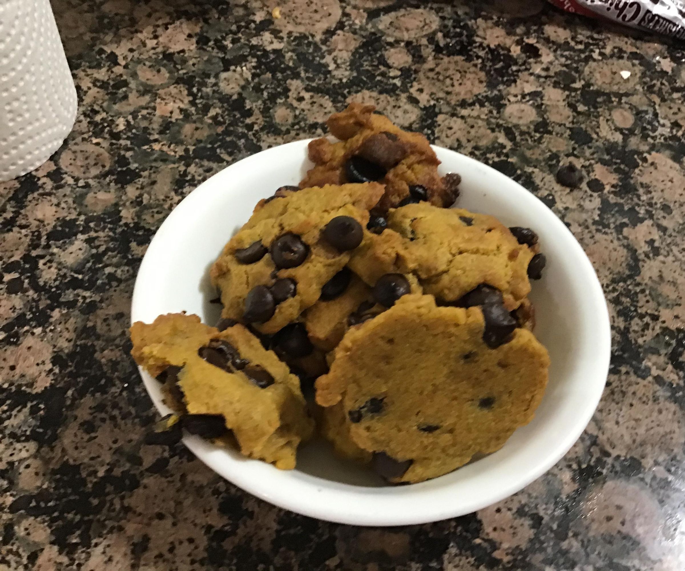Easy Pumpkin Chocolate Chip Cookies