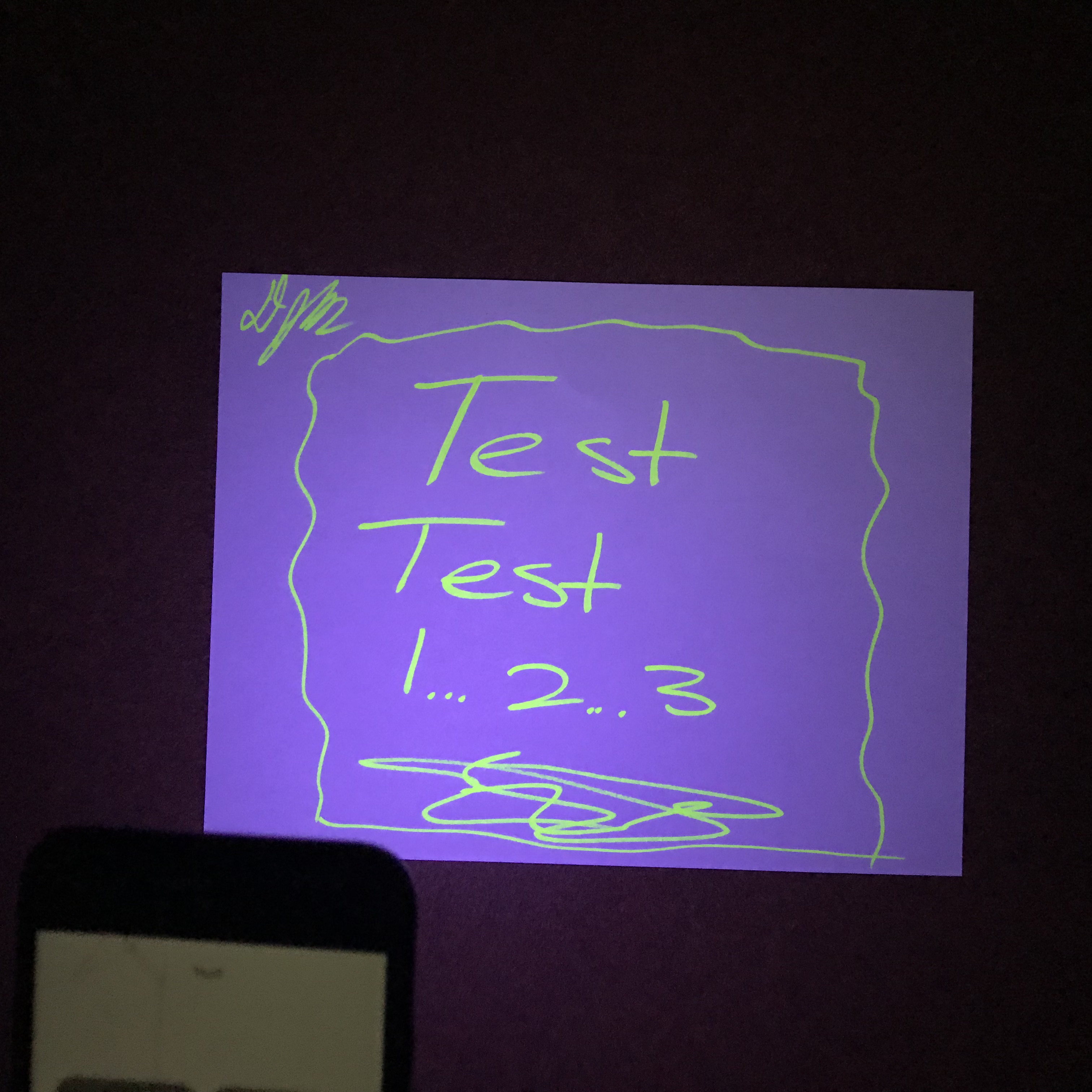 Antwort How to make a black light? Weitere Antworten What can I use