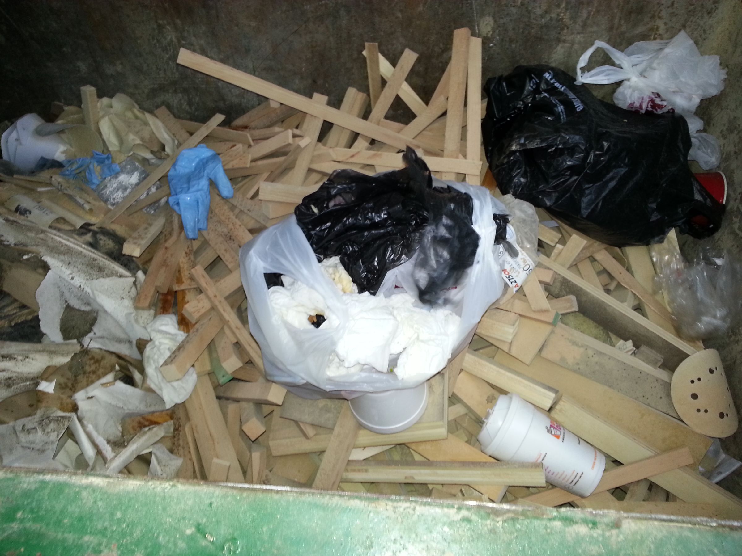 Dumpster Diving for Fun and Profit! (mostly Fun Though) 8 Steps