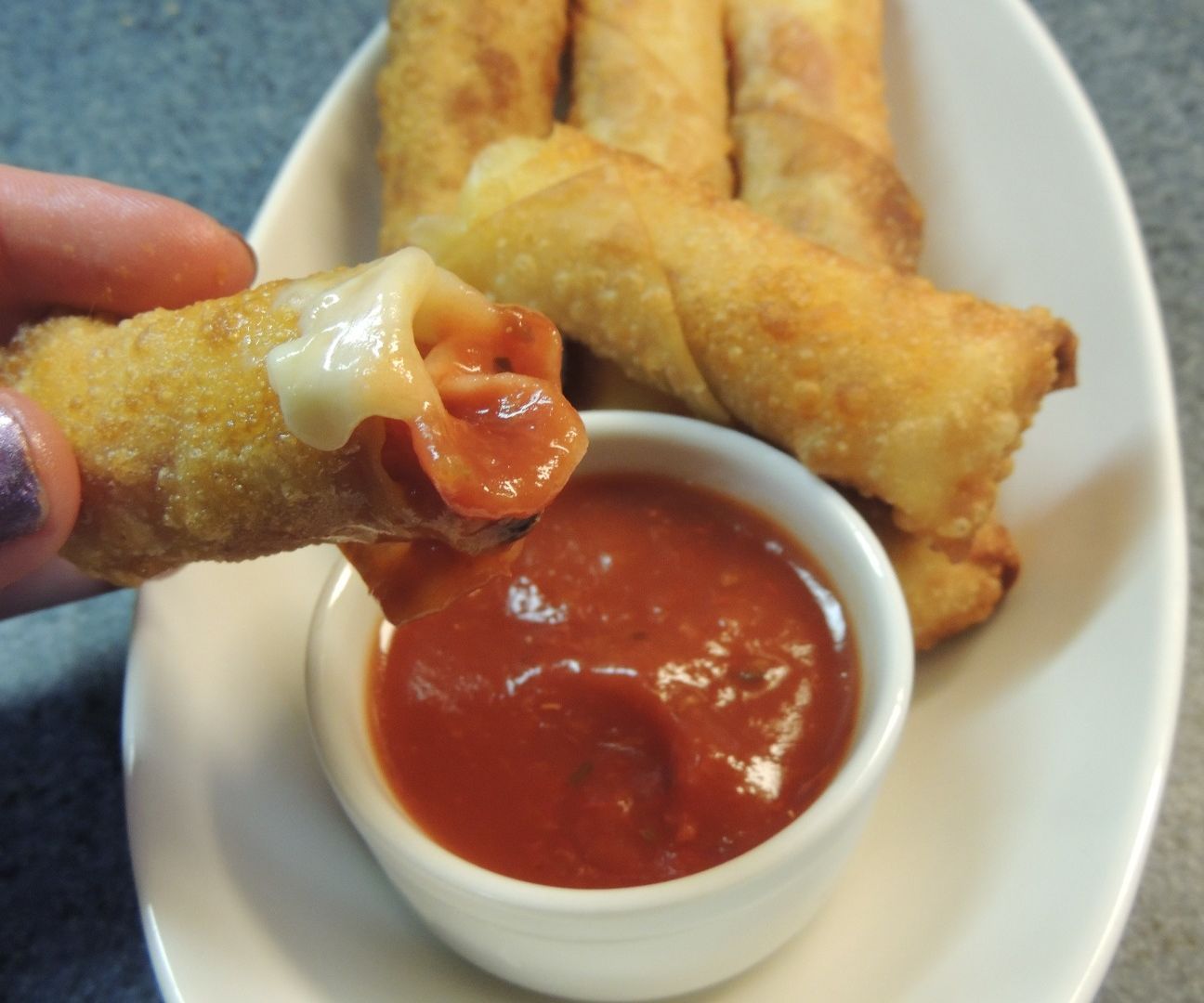 Pepperoni Pizza Egg Rolls (10 Minutes)