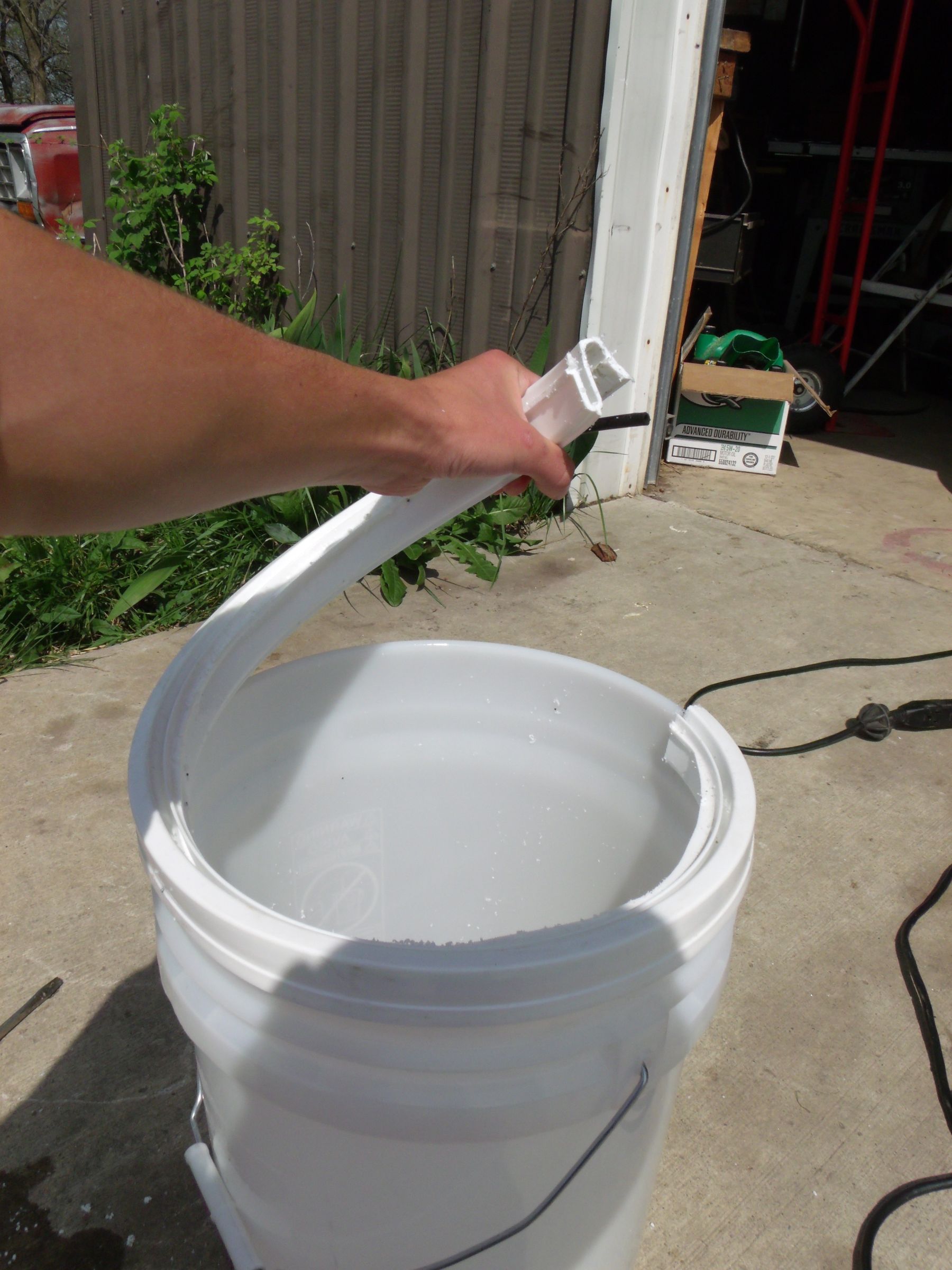 How to Remove 5 Gallon Bucket Lids 5 Steps Instructables