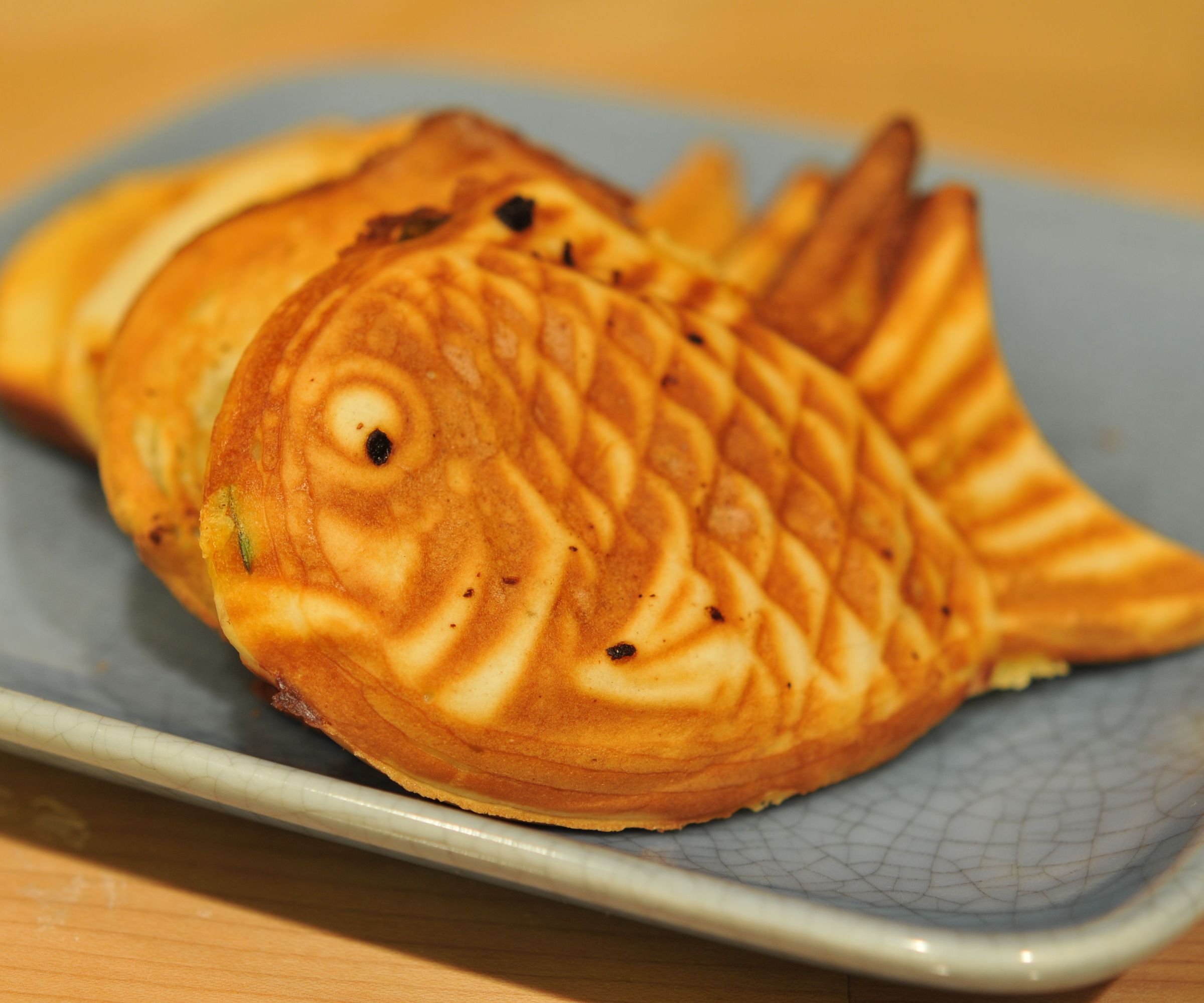 How to Make Creme Taiyaki (Custard Filled Waffle Fish)