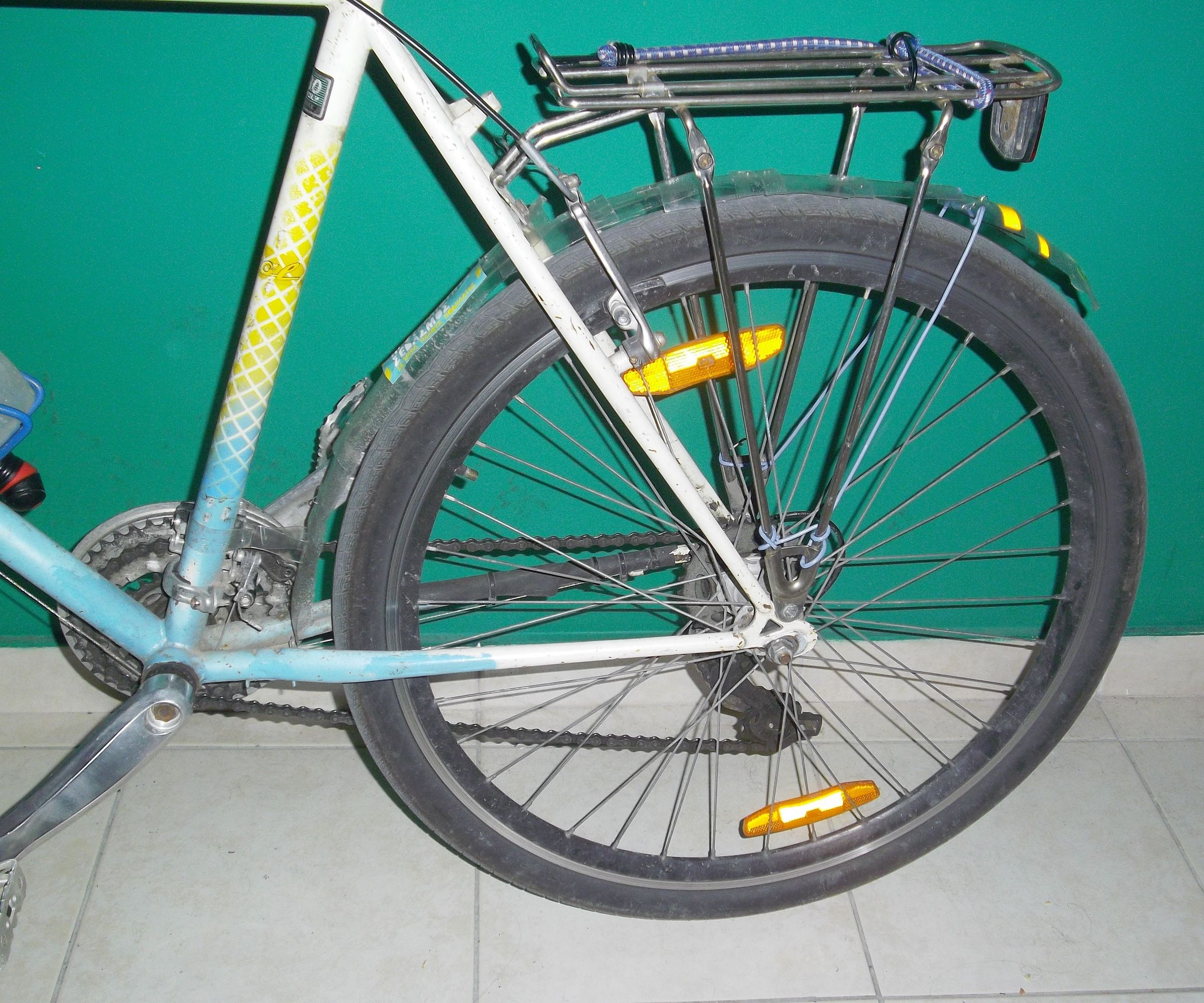 Turn Two Plastic Bottles and a Hanger Into the World’s Best DIY Bicycle Fenders!