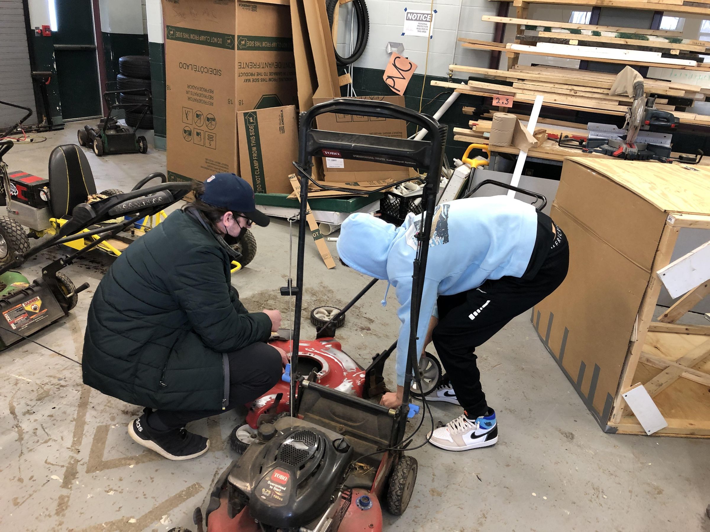 The Revolve Electric Lawn Mower - Made From Recycled Components! : 12 ...