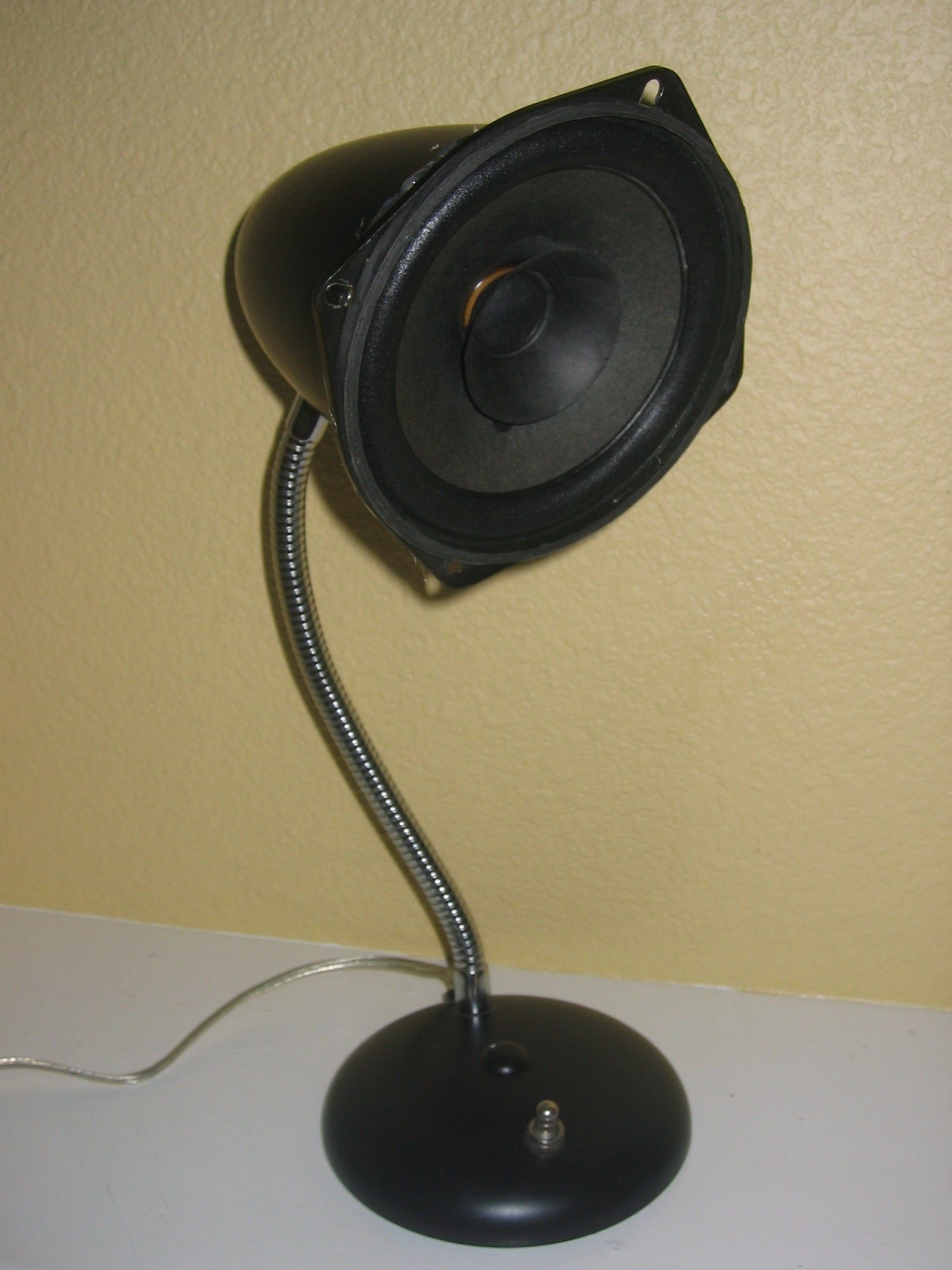 Speaker Lamp Hack