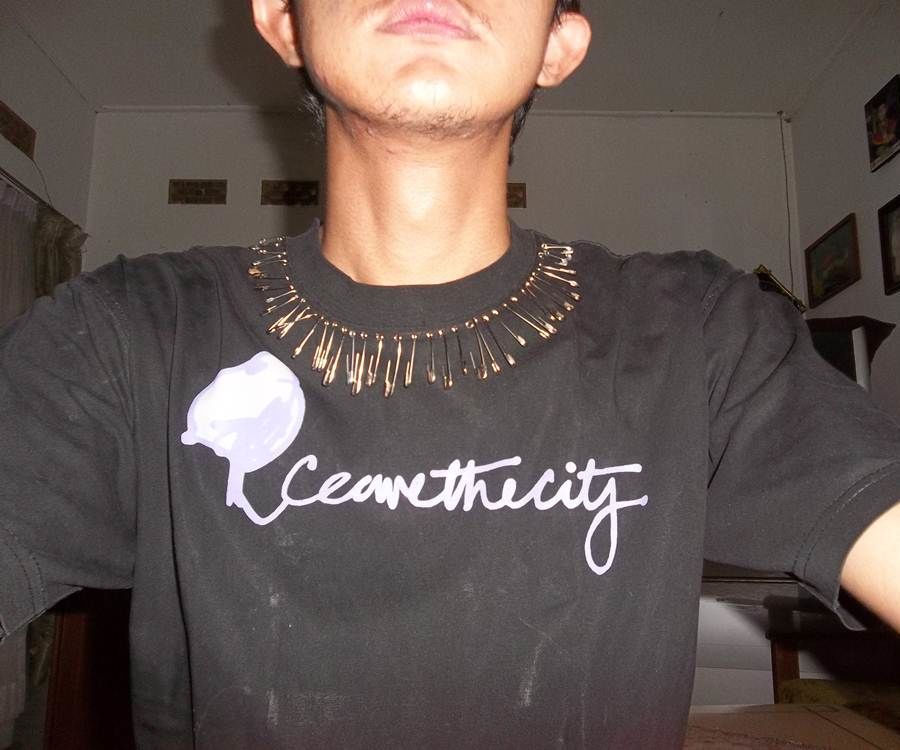 Rock Your Day With Safetypinned T-shirt
