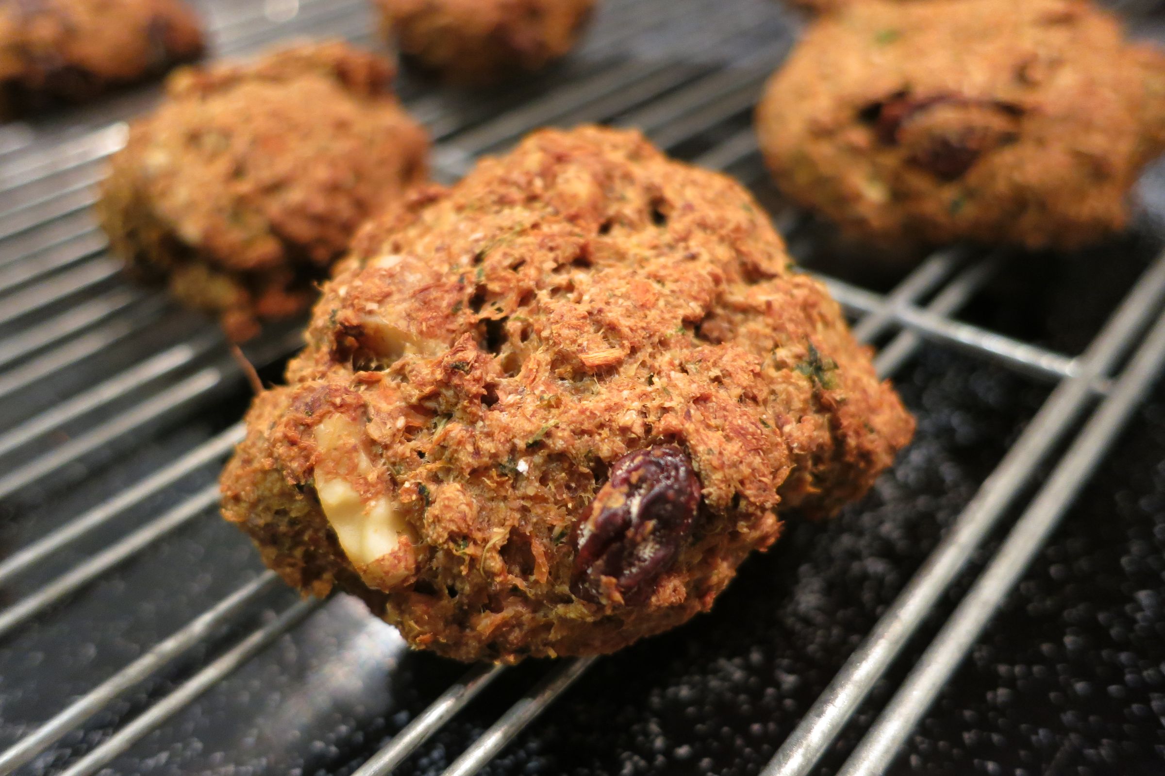Vegan Flaxy, Fruity, and Nutty Pulp Cookies (and Muffins)