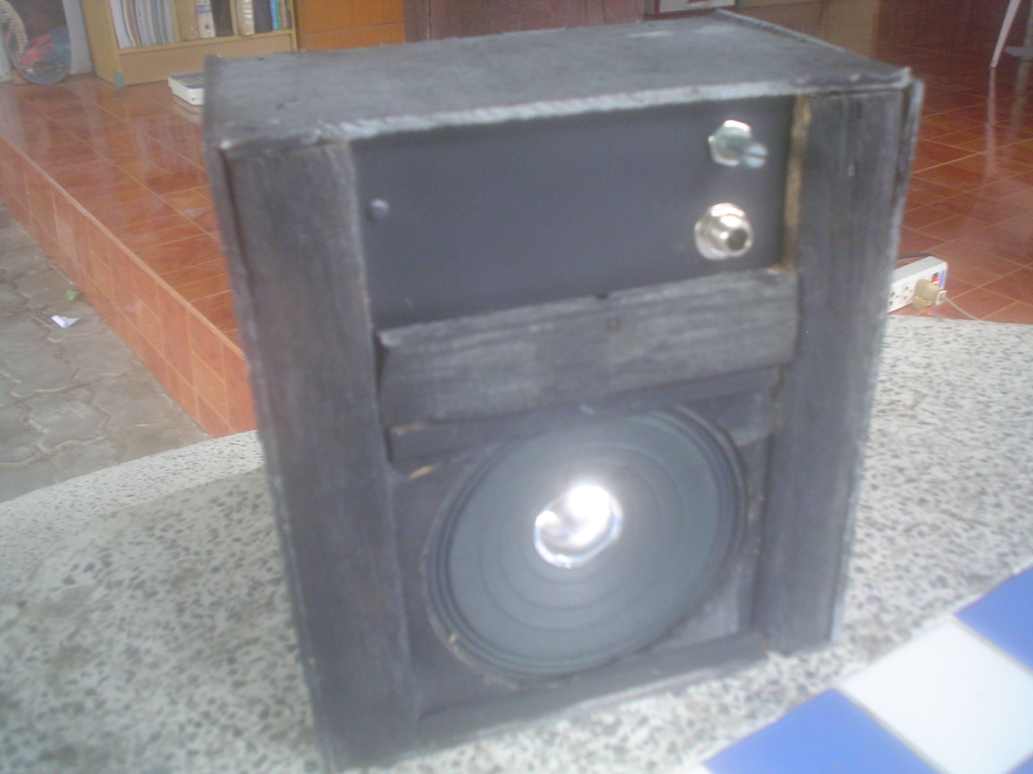 How to Make a Guitar Amp (Cheap)!!! 6 Steps Instructables