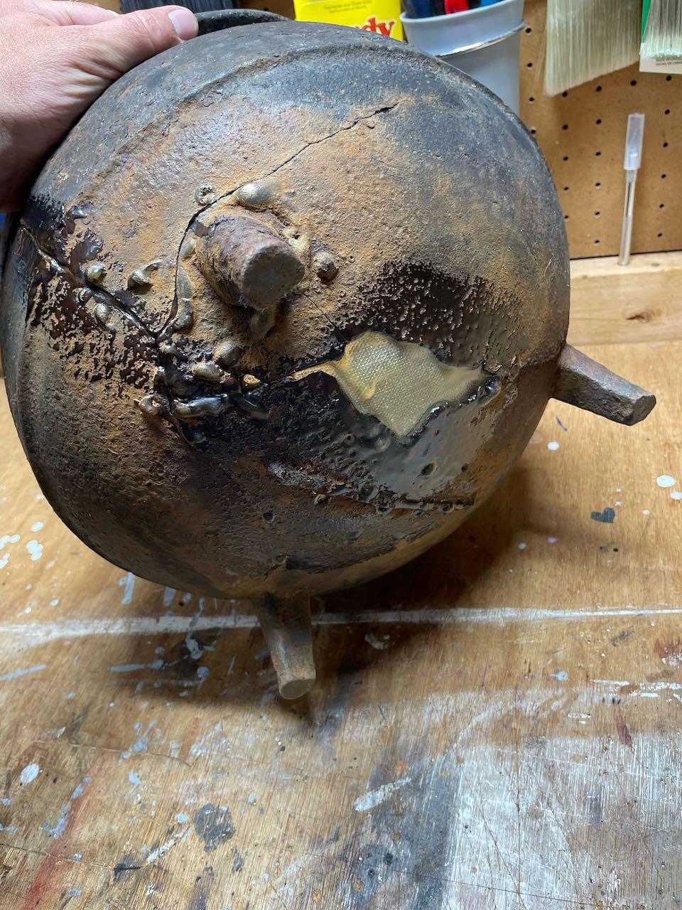 Restore an Antique Cast Iron Cauldron / Family Heirloom 5 Steps Instructables