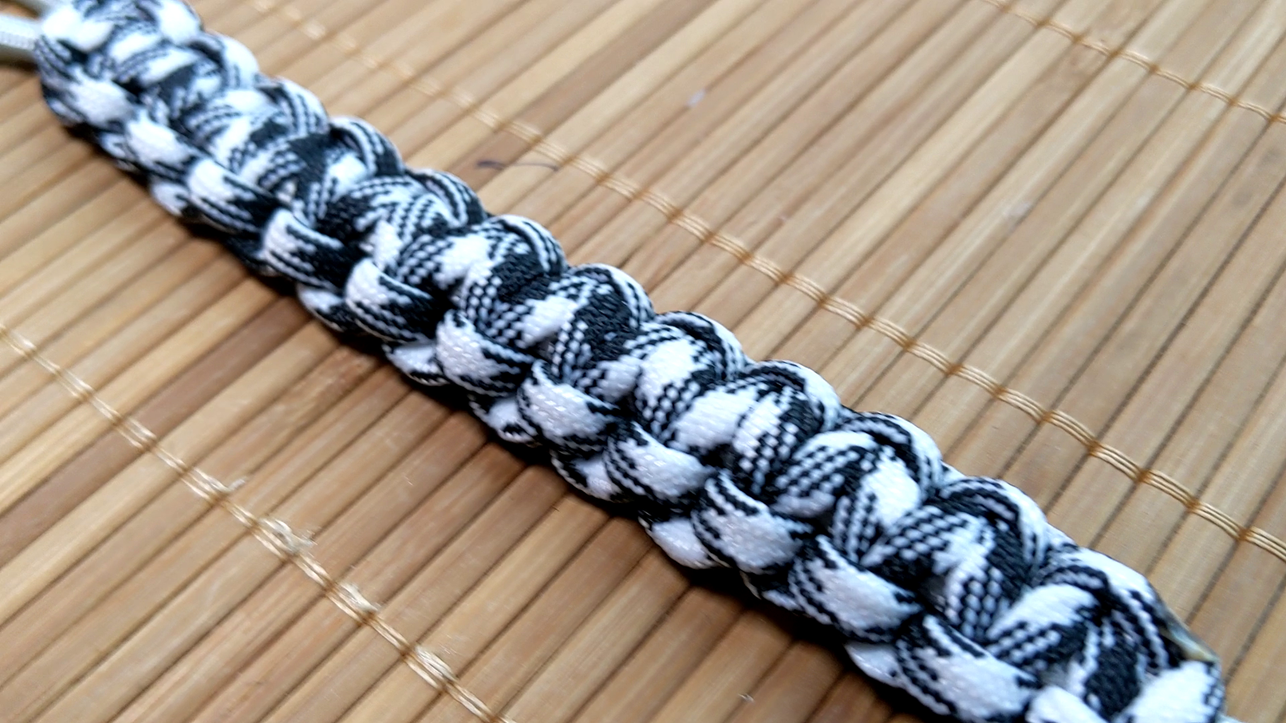 Paracord 2025 loom bracelet