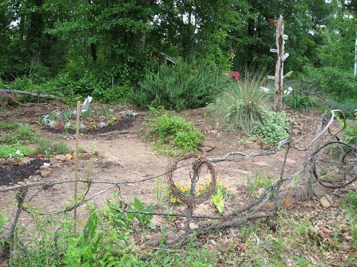 Build an All Natural Garden Fence (for Nothing!)