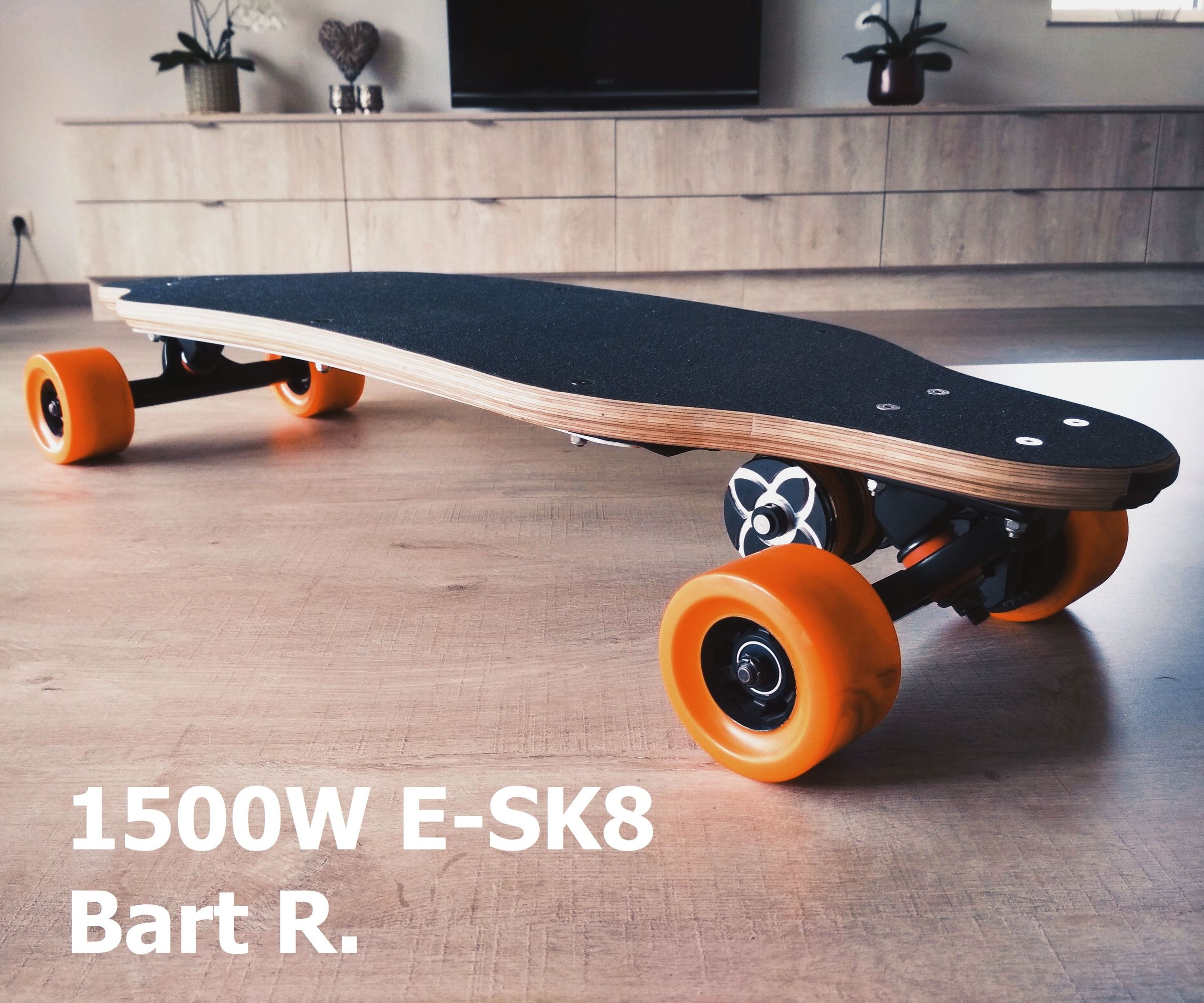 Powerful 1500W Electric Longboard