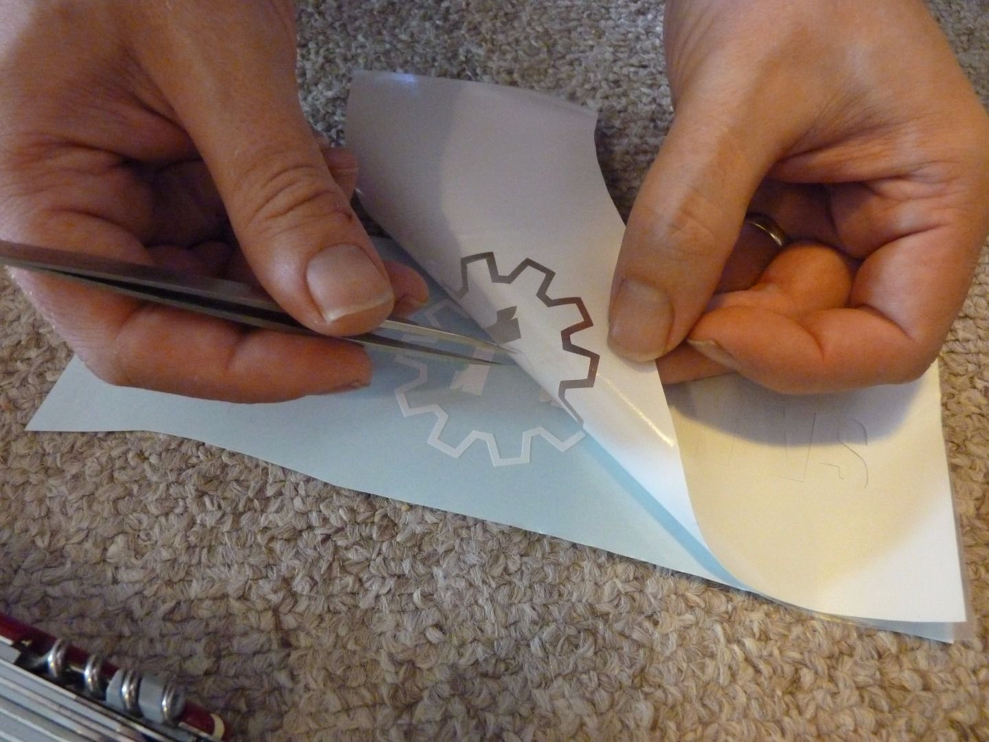 Using Silhouette Portrait to Cut Sticky Vinyl Designs 6 Steps