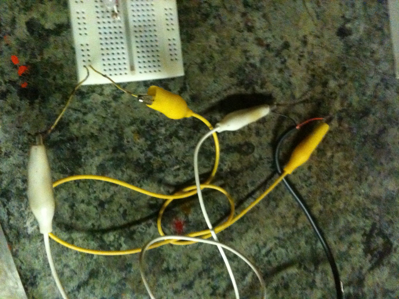Make a USB Breadboard Power Supply for Close to Nothing! : 5 Steps