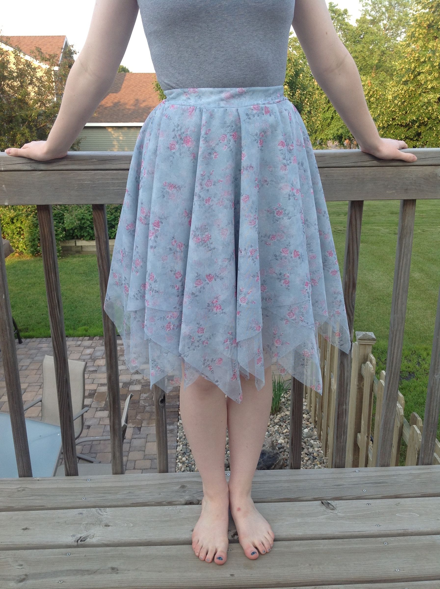 Layered Handkerchief Edge Skirt : 11 Steps (with Pictures) - Instructables